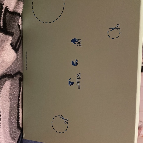 off white “out of office” shoes they are a size 12 US 45 EU these are used - Picture 6 of 6